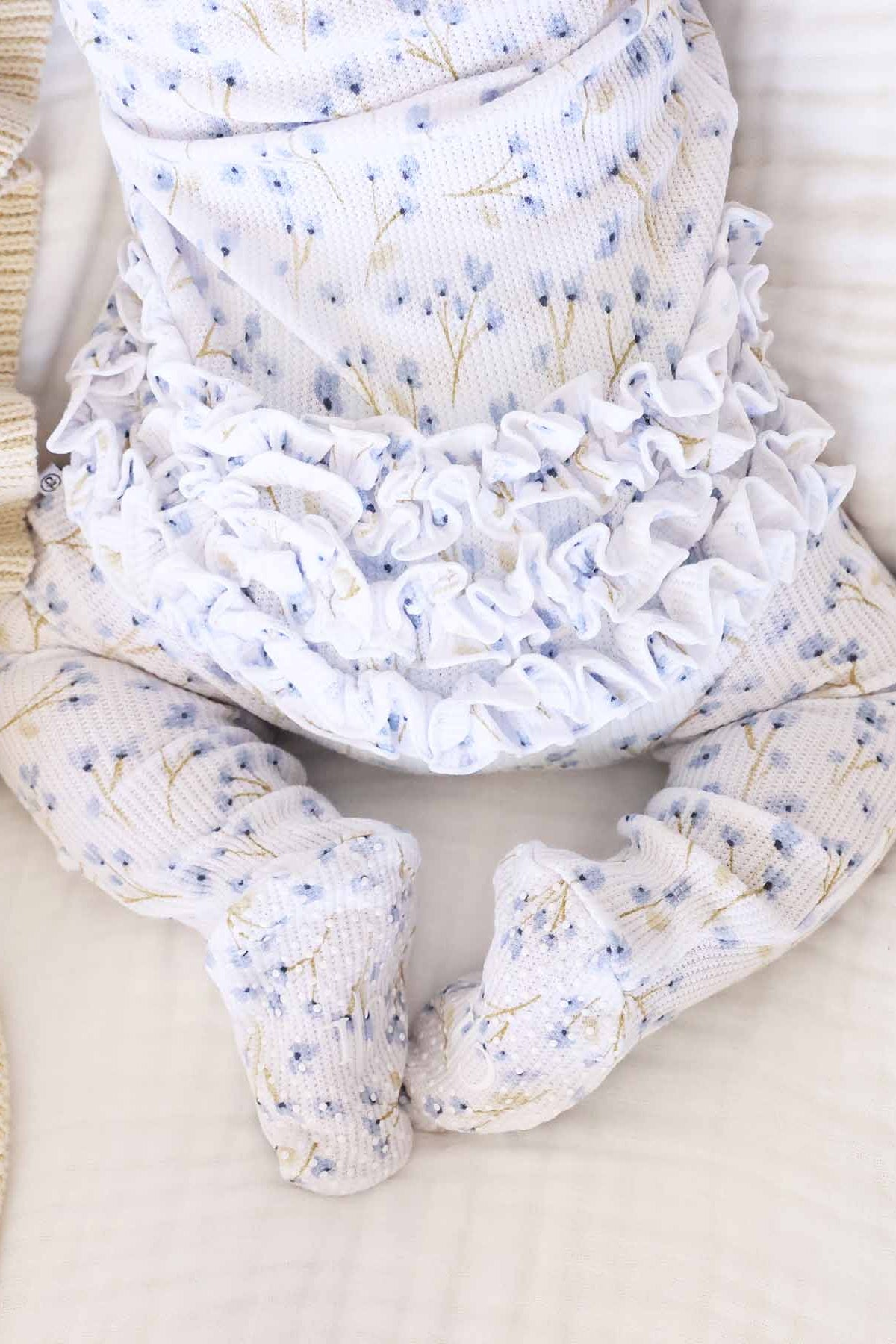 Blake's Blooms Bamboo Waffle Ruffle Zipper Footie